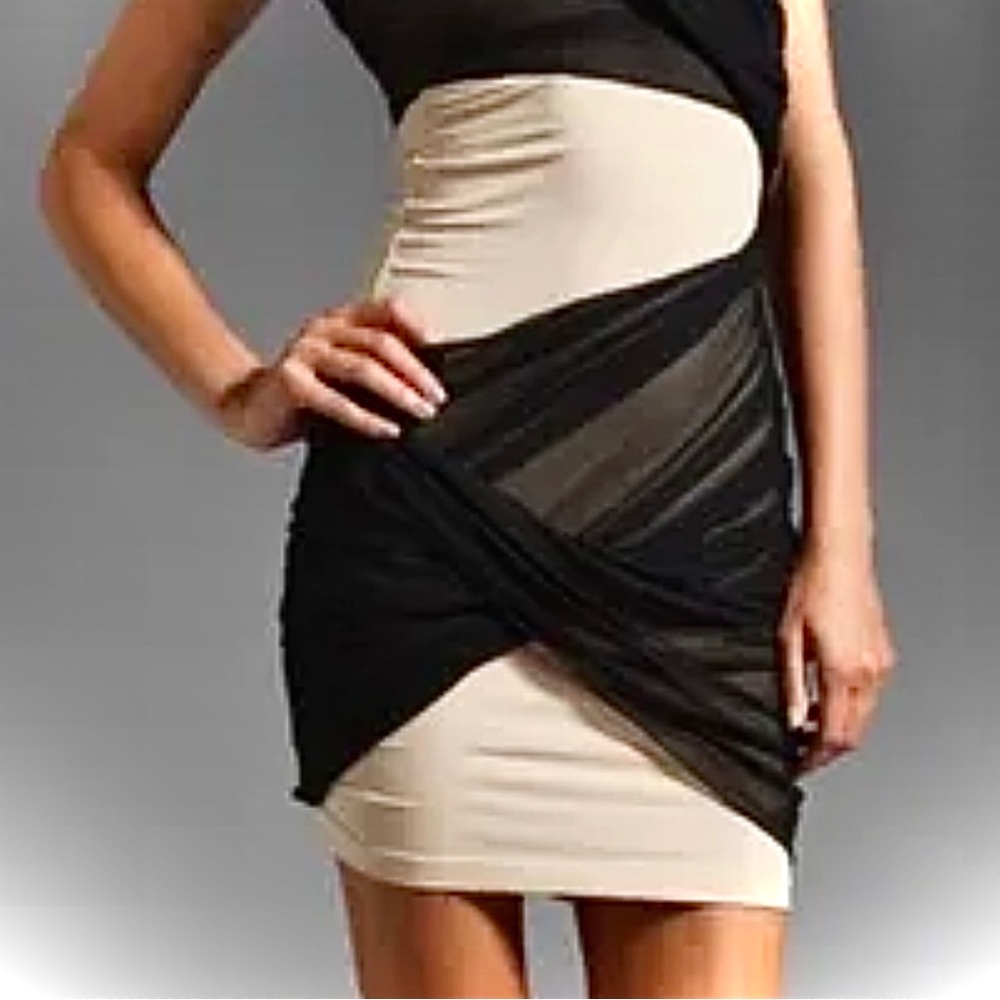 ALICE & OLIVIA | 0 / XS | Shelly Criss Cross Sleeveless Zip Goddess Wrap Dress